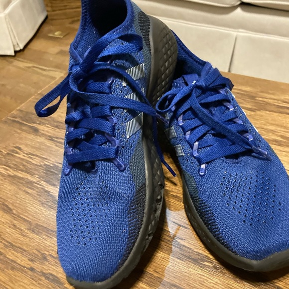 Excellent condition Adidas Bounce-two pairs - Picture 5 of 10